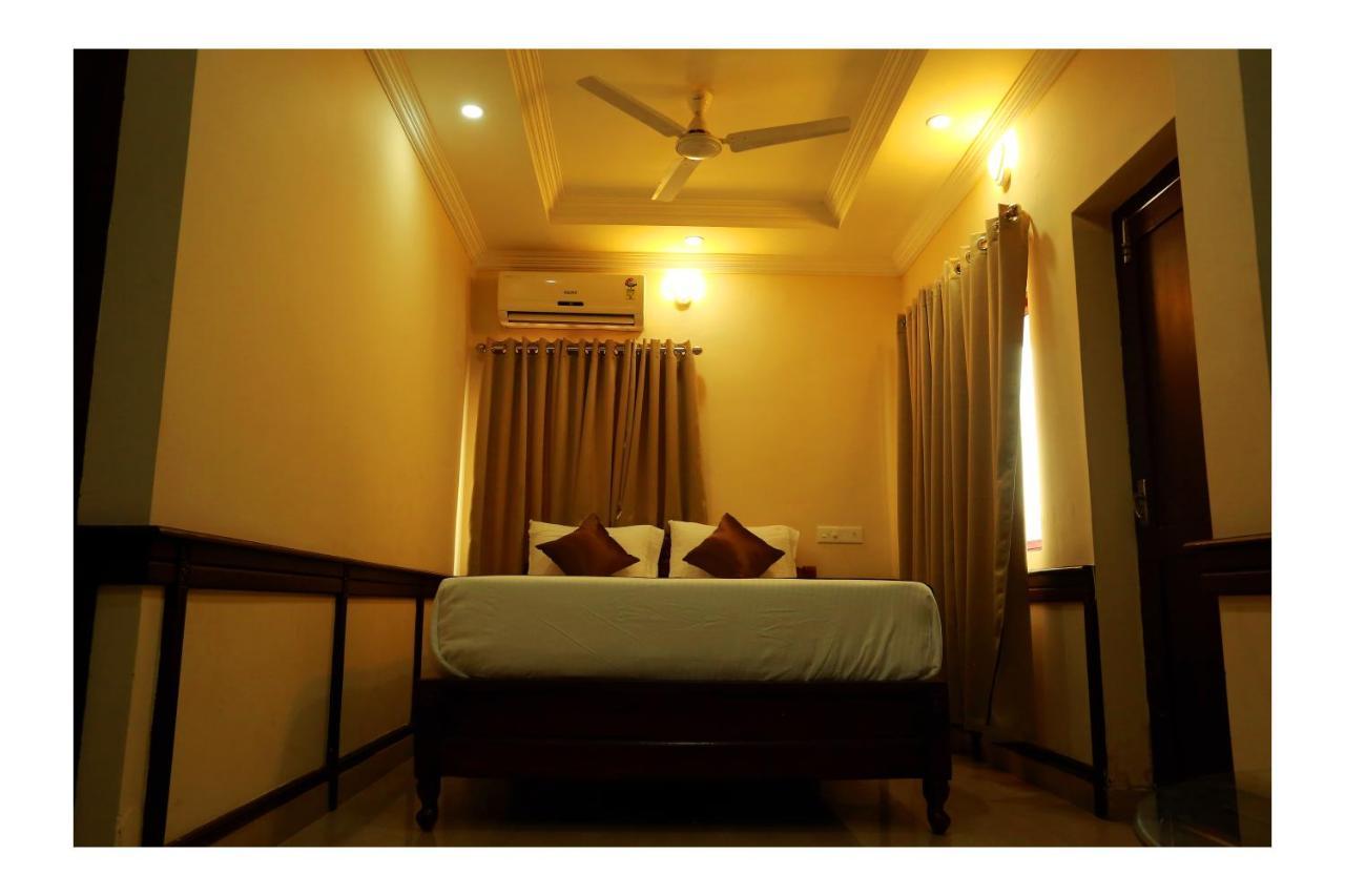 Corridor Calicut Airport Hotel Kondotty Esterno foto
